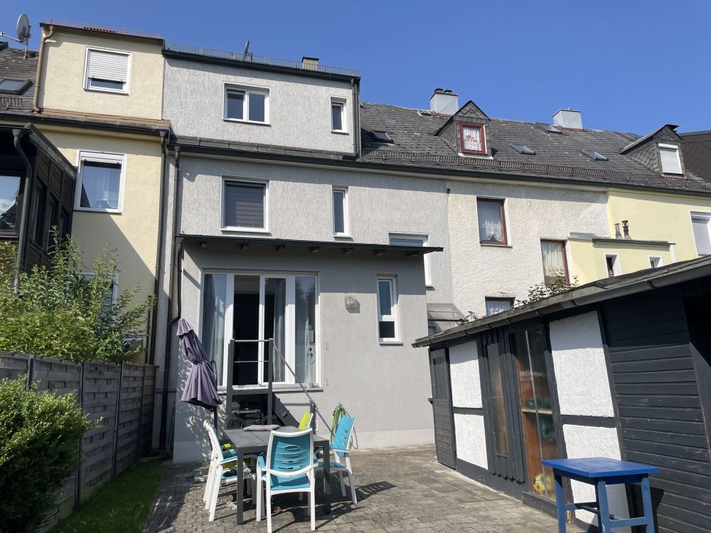 Großes Reihenmittelhaus mit Garten – Einziehen & Wohlfühlen! (13)